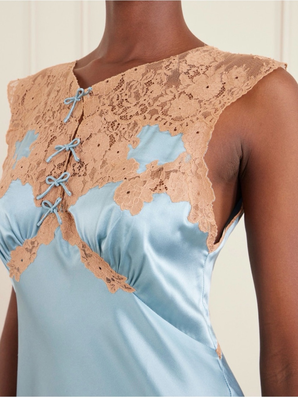 Doen marcelle silk and lace dress - Picture 2 of 4